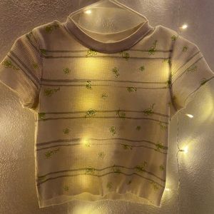 BP cropped baby tee y2k with green flowers